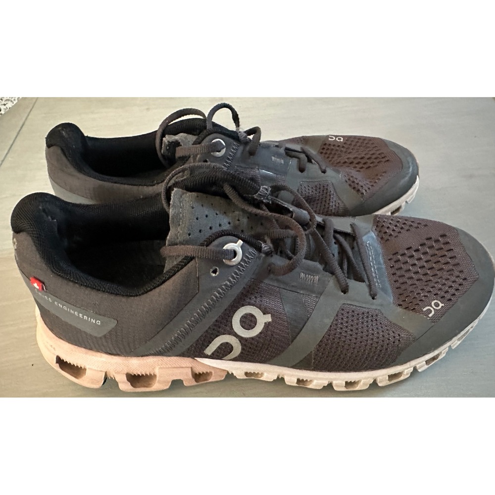 On Running Women's Gray and Pink Cloudflow Athletic Sneakers
